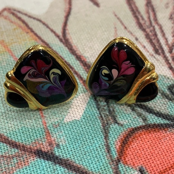 Clip on Earrings Hand painted Triangular Shape Purple and Gold - Picture 2 of 4